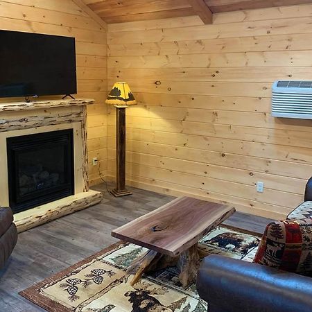Briarwood Cabin By Amish Country Lodging 베를린 외부 사진